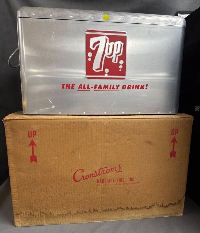 7-Up Cronstroms Cooler with Original Box