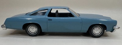 (2) Plastic Promo Cars by JoHan - 5