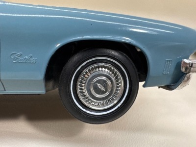 (2) Plastic Promo Cars by JoHan - 6