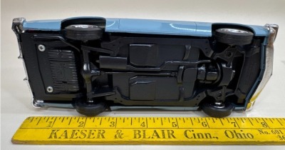 (2) Plastic Promo Cars by JoHan - 7