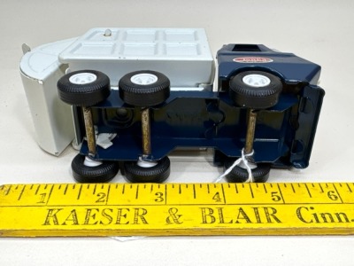 Tonka Pressed Steel Dump Trucks - 5