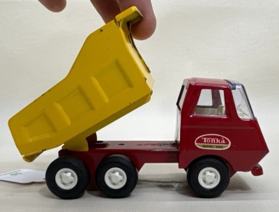 Tonka Pressed Steel Dump Trucks - 7