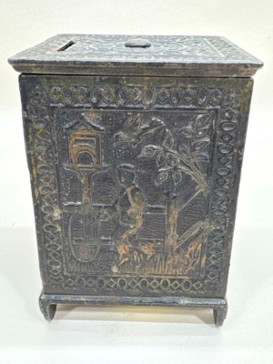 Young America Cast Iron Bank - 3