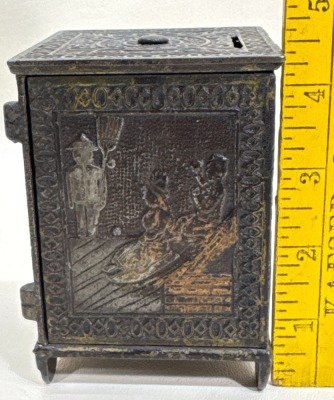 Young America Cast Iron Bank - 5