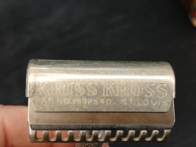 Kriss Kross Stropper and Razor Set - 8