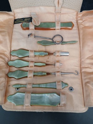 Queen USA Real Leather Manicure Set - 2