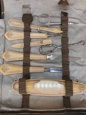 Art Deco Manicure Set in Roll-Up Case - 2
