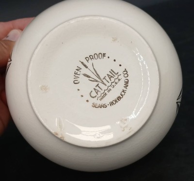 1940's Universal Potteries Canister and Shaker Set - 7
