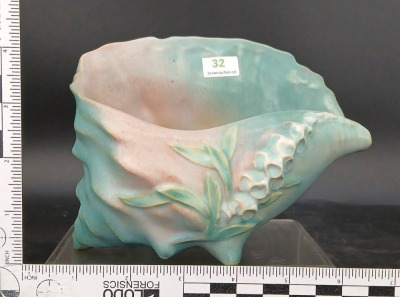 Roseville Pottery Foxglove 426-6" Conch Shell Vase - 10