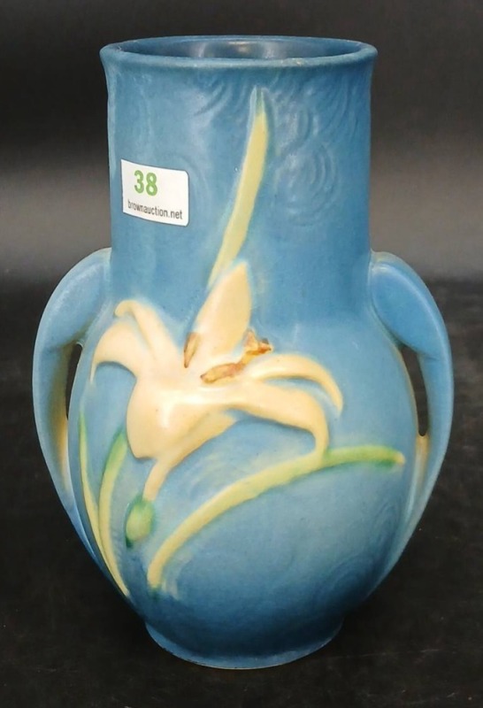 Roseville Pottery Zephyr Lily 130-6" Vase