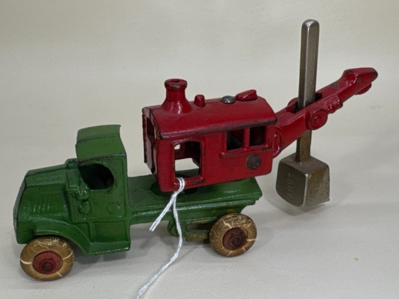 Hubley Cast Iron Steam Shovel Truck