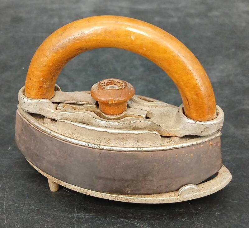 Salesman's Sample Cast Iron Sad Iron & Trivet