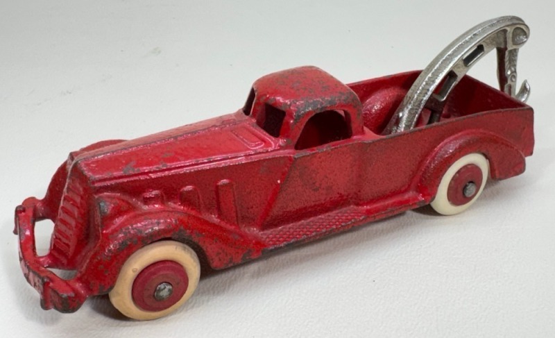 Hubley Cast Iron Red Wrecker Truck