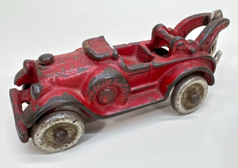 Hubley Cast Iron Service Tow Car
