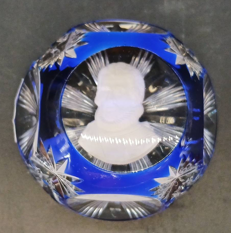 Cristal d'Albert Christopher Columbus Sulphide Paperweight