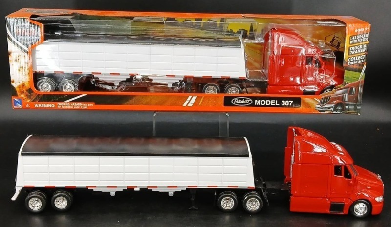 (2) NewRay Peterbilt Model 387 Die-Cast Trucks