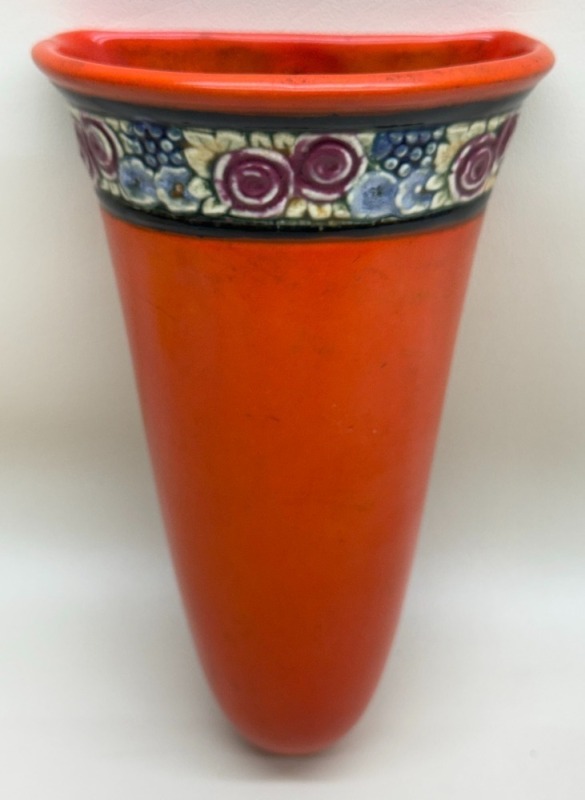 Weller Rosemont Ceramic Wall Pocket