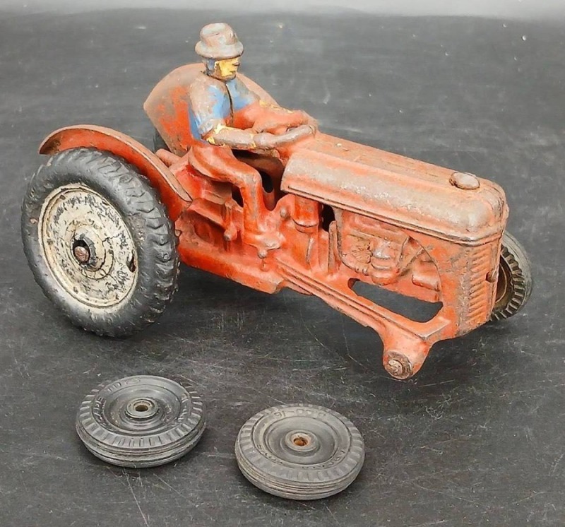 Arcade Cast Iron Toy Tractor With Driver