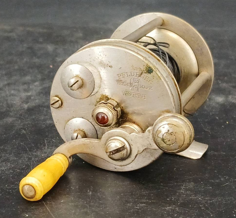 Pflueger 3815 Casting Reel