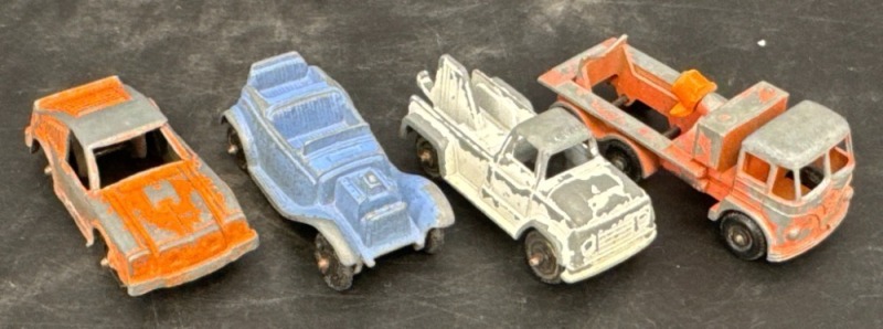 Tootsietoy Diecast Cars and Trucks Lot of 4