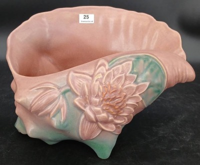 Roseville Pottery Water Lily 438-8" Conch Shell