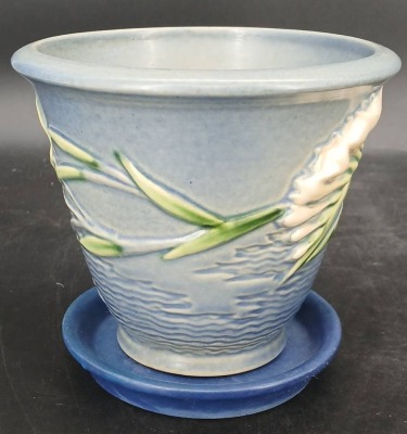 Roseville Pottery Freesia 670-5" Flower Pot w/saucer - 2