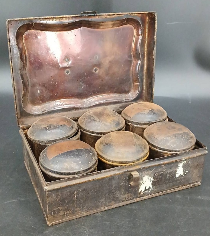 Metal Spice Tin Set with Lidded Box