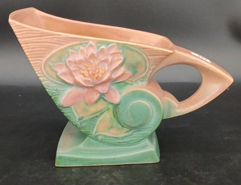 Roseville Pottery Water Lily Cornucopia Vase