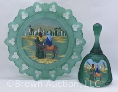 Fenton Art Glass LE 1998 hp Christmas plate with matching bell - 2