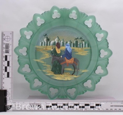 Fenton Art Glass LE 1998 hp Christmas plate with matching bell - 8