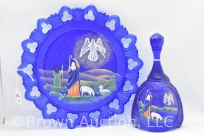 Fenton Art Glass LE 1999 hp Christmas plate with matching bell - 2