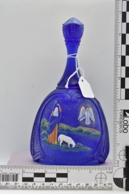 Fenton Art Glass LE 1999 hp Christmas plate with matching bell - 13