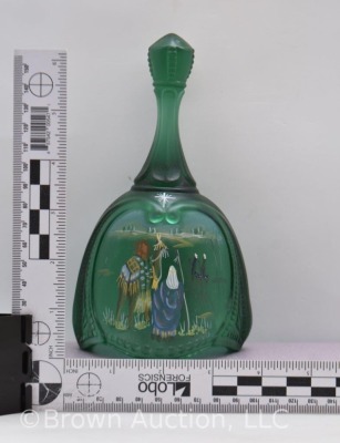 Fenton Art Glass LE 2000 hp Christmas plate with matching bell - 17