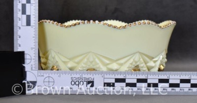 Custard Glass Diamond Peg Krystol 7 pc. berry set, roses decoration - 10