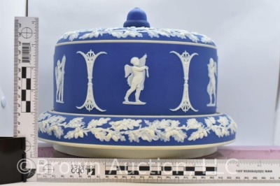 Wedgewood Jasperware cheese keeper or serving dome, blue - 11