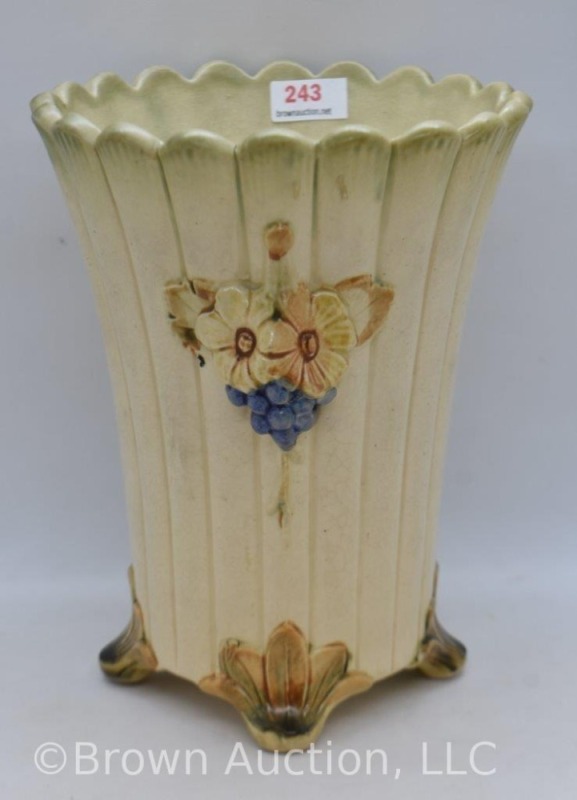 Mrkd. Weller Florenzo 7" vase