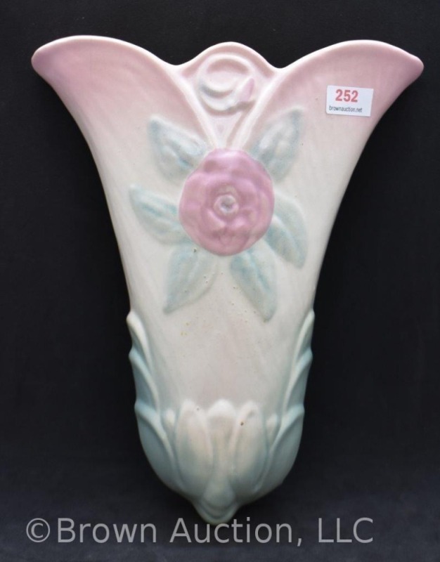 Hull Camellia (Open Rose) 125-8.5" wall pocket, blue to pink