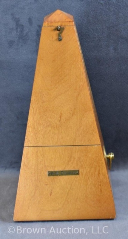 Vintage Seth Thomas wooden metronome, 9" tall - works