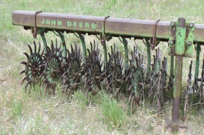 John Deere 400 Rotary Hoe - 2