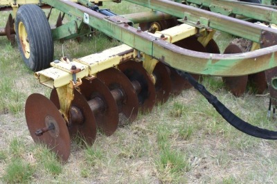 John Deere 310 off-set disc - 2