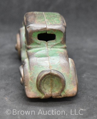 A.C. Williams Cast Iron green car, 3.5"l - 5