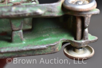 A.C. Williams Cast Iron green car, 3.5"l - 8