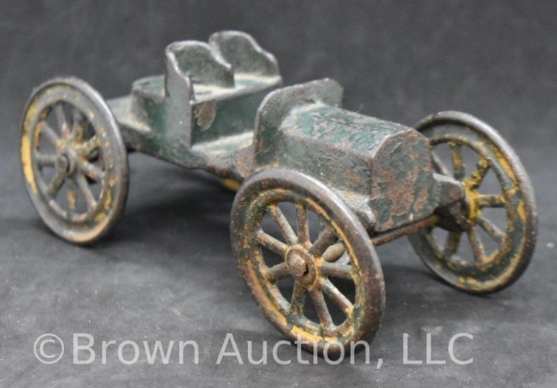 Cast Iron buggy car, green