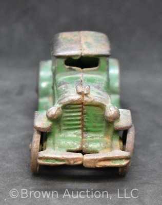 A.C. Williams Cast Iron "Coupe" green car - 3