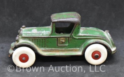 A.C. Williams Cast Iron "Coupe" green car - 4