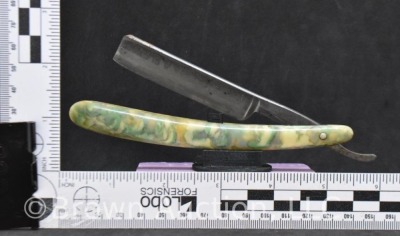 JBF Champlin & Sons straight razor, mottled green/ yellow scales - 7