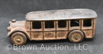 AC Williams Cast Iron Touring bus #1558 - 3