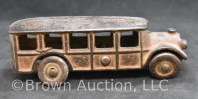 AC Williams Cast Iron Touring bus #1558 - 5