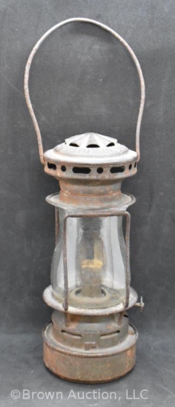 Dietz "Sport" skater's lantern