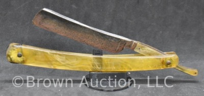 Wilbert Cutlery/ Silver King straight razor, veined translucent yellow scales - 2